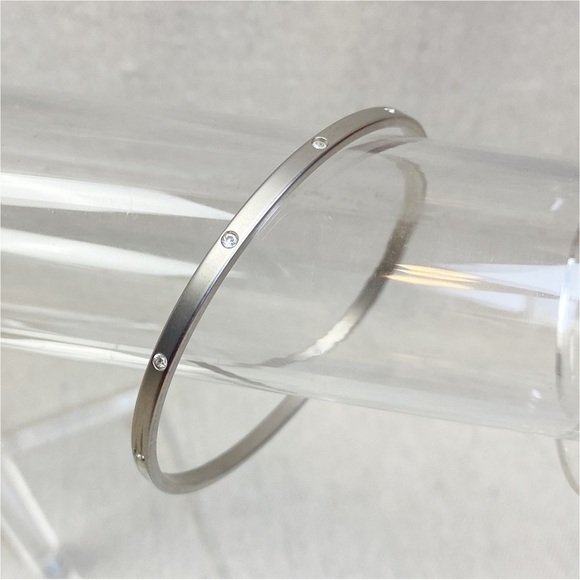Swarovski Crystal Matte Silver tone Clear crystal bracelet - Picture 1 of 5